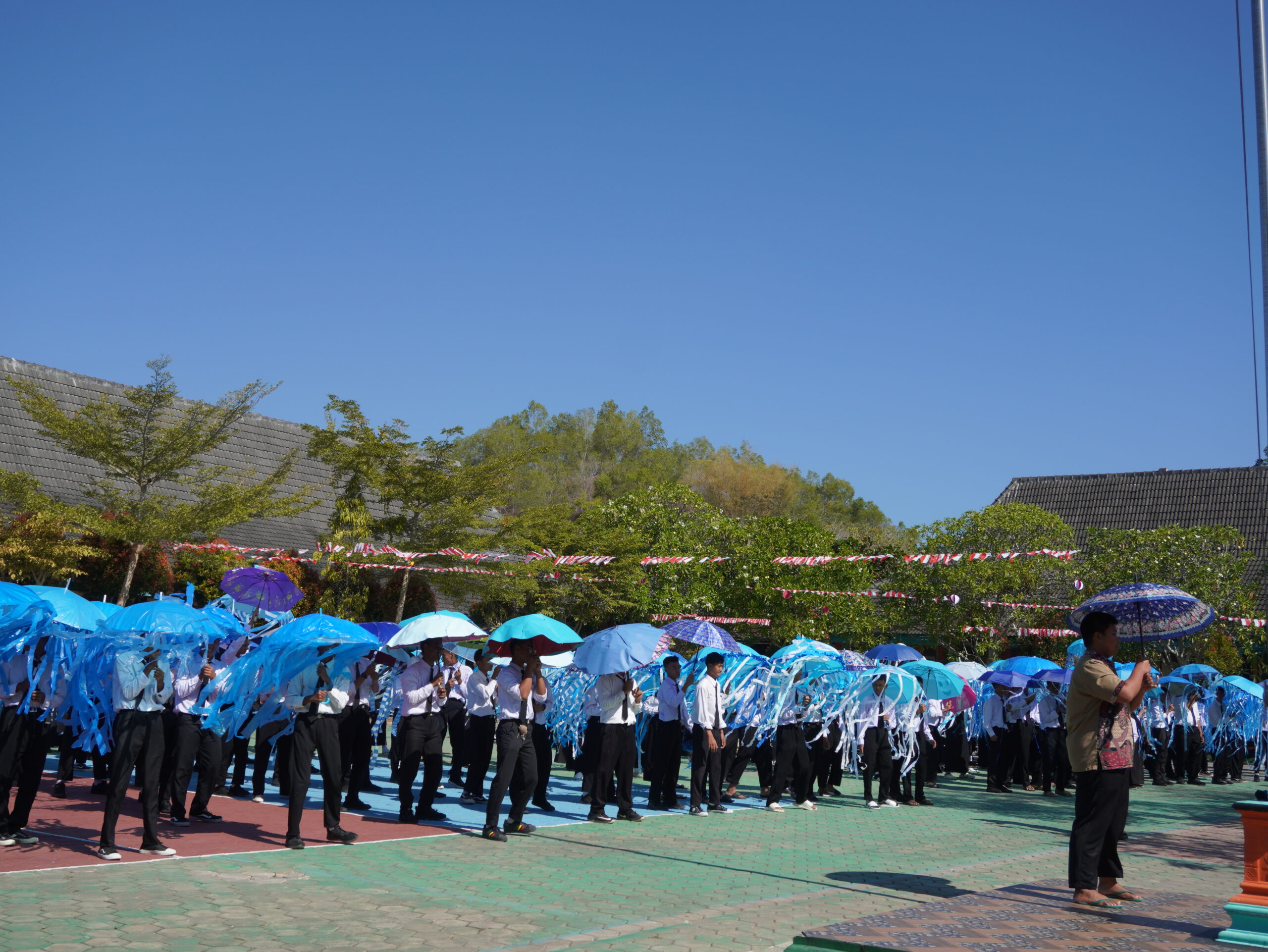KOKURIKULER PERSIAPAN KARNAVAL KEMERDEKAAN SMK NEGERI 1 PRACIMANTORO