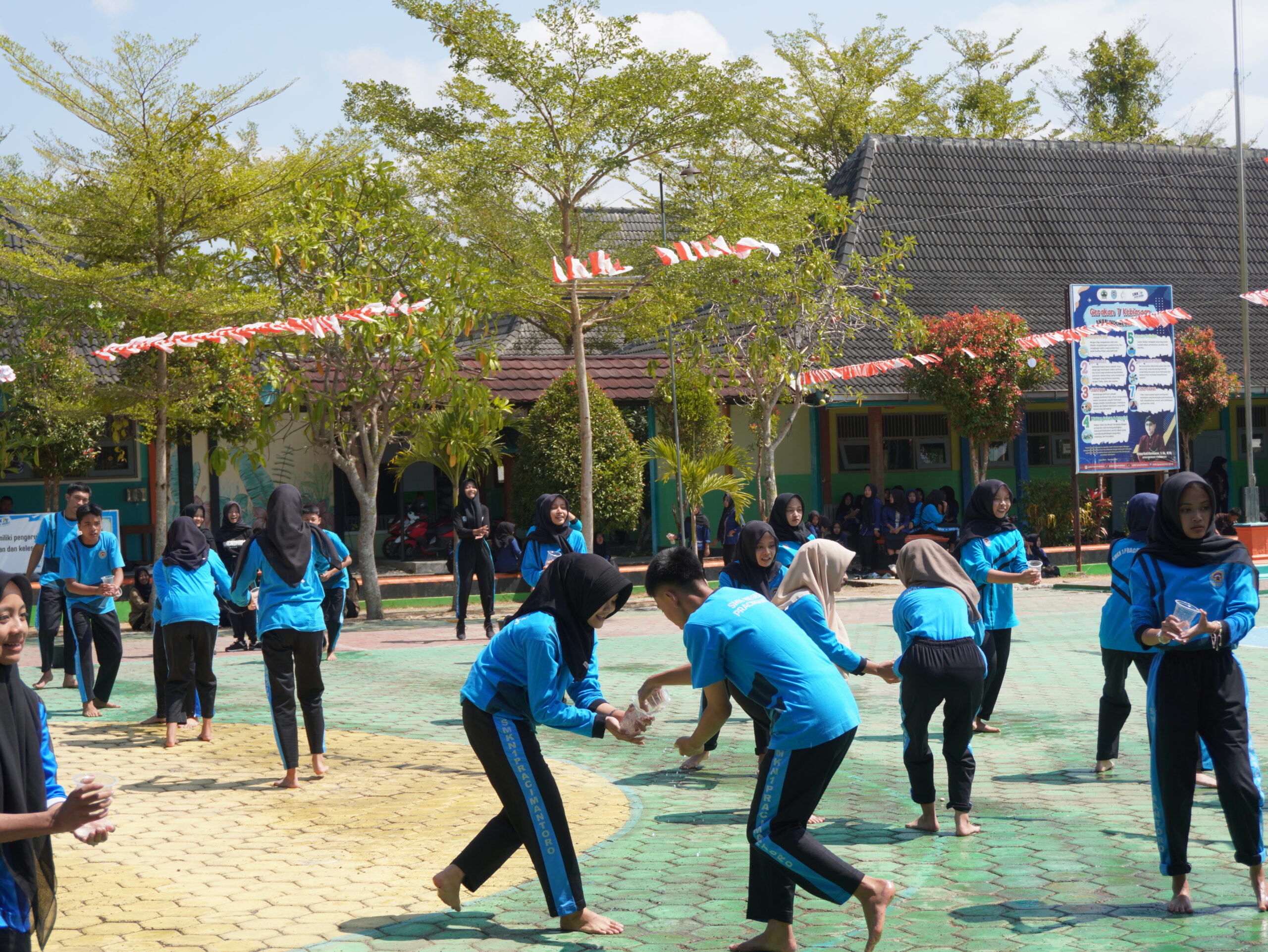 Semarak Kemerdekaan dalam Memperingati Hari Kemerdekaan SMK Negeri 1 Pracimantoro