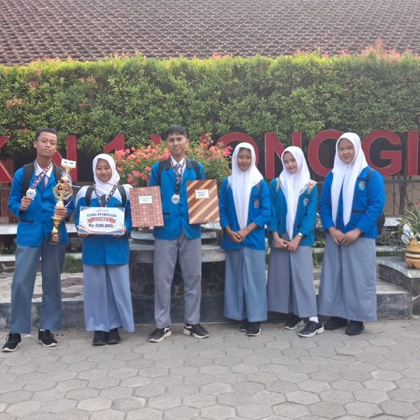 Tim Literasi SMKN 1 Pracimantoro Raih Juara 1 Lomba Cerdas Cermat Literasi dan Numerasi Tingkat SMK se-Kabupaten Wonogiri
